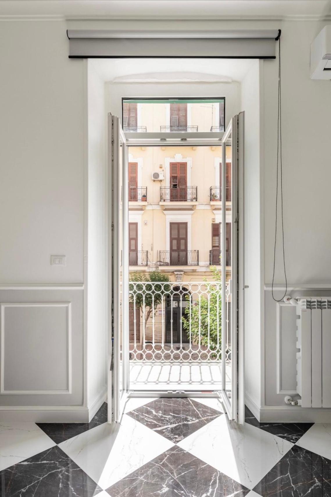 Nitti 76 Luxury Apartment Taranto Ngoại thất bức ảnh
